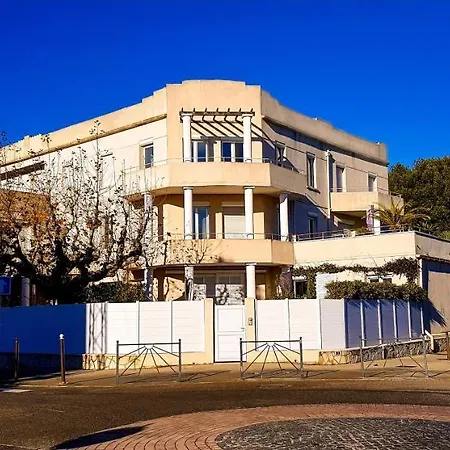 Plage A 50M - Appartement Terrasse Vue Mer & Garage Ferme Apartment *